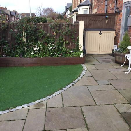 Leafy Lytham Central Lovely Ground Floor 1 Bedroom Apartment With Private Garden In Lytham Dog Friendly Литам Сент Аннс Екстериор снимка